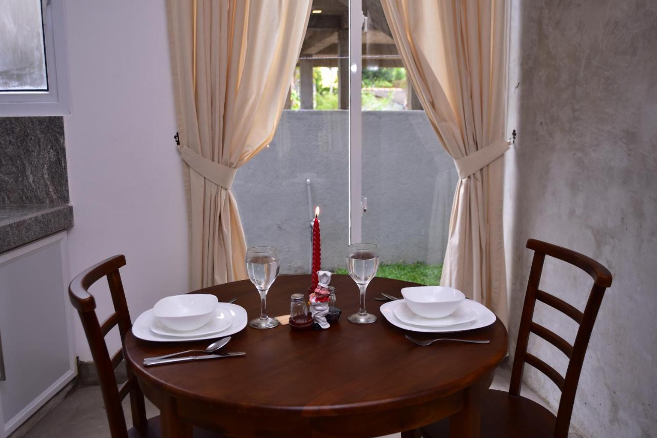 Lily Holiday Apartments Hikkaduwa Εξωτερικό φωτογραφία