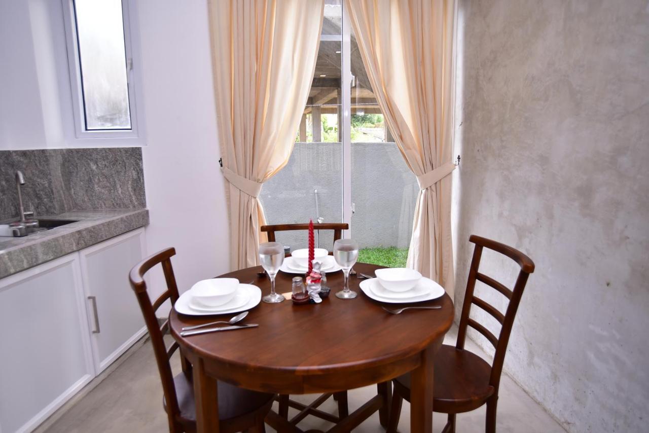 Lily Holiday Apartments Hikkaduwa Εξωτερικό φωτογραφία