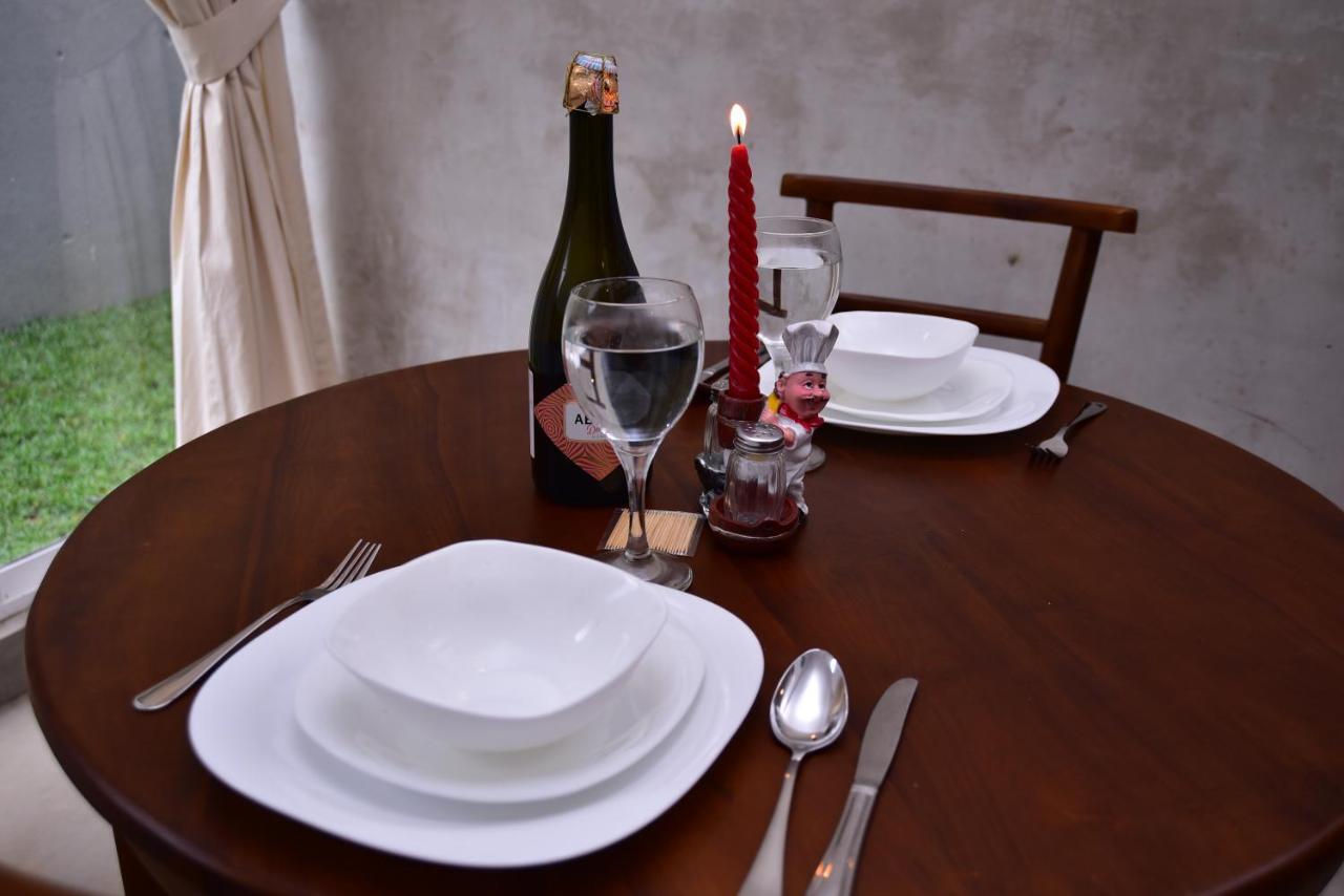 Lily Holiday Apartments Hikkaduwa Εξωτερικό φωτογραφία