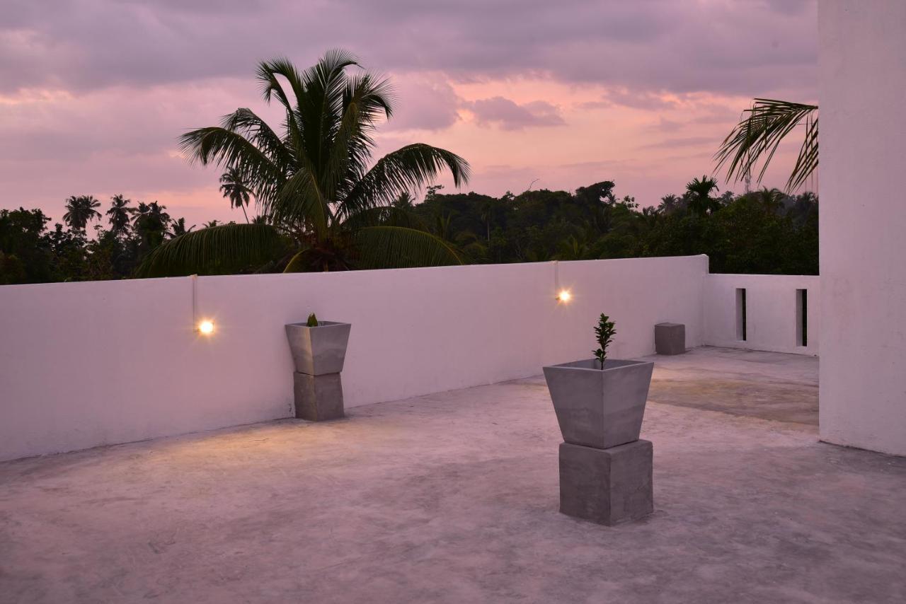 Lily Holiday Apartments Hikkaduwa Εξωτερικό φωτογραφία